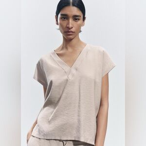Zara Womens Beige V Neck Shirt XS Minimalist Capsule Relaxed